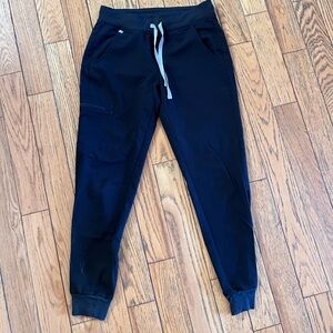 Women’s figs Zamora jogger in black